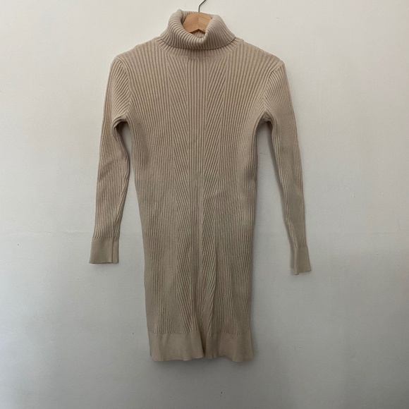 Nina Kaufmann Off White Ribbed Turtleneck Sweater Simple Chic Mini Dress - Picture 1 of 2
